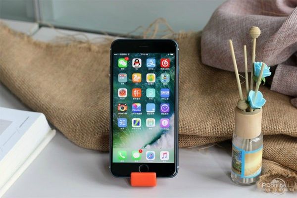 [루머] 실제 iOS 구동 iPhone 7 이미지