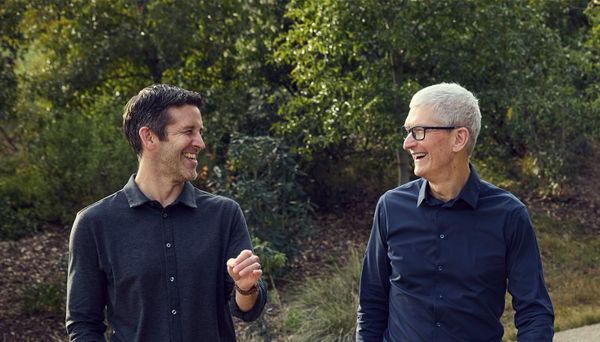 팀 쿡 Apple 이사회 의장 취임, 존 터너스 Apple CEO 취임