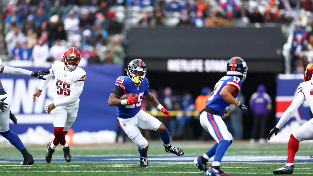 Carter Shines in Giants Loss