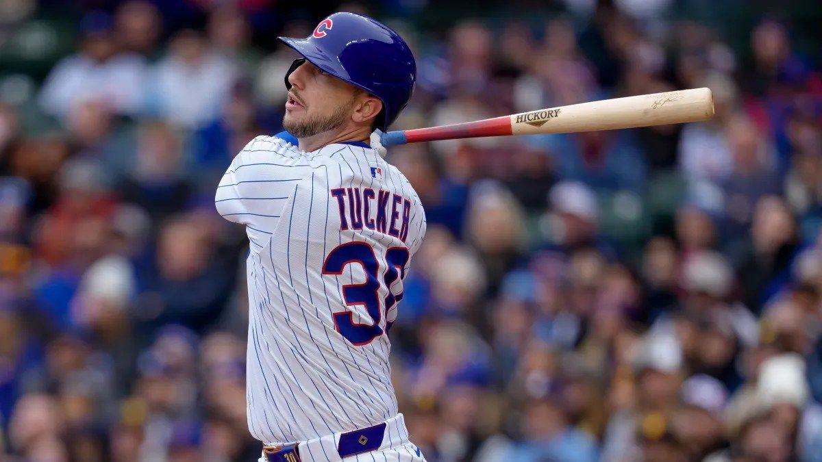 MLB Executives Predict Yanks to Land Prize Free Agent