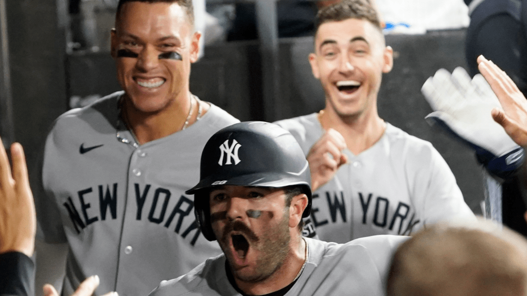 INSTANT REACTION: The Yankees win their seventh straight in a thrilling extra-inning victory on the South Side