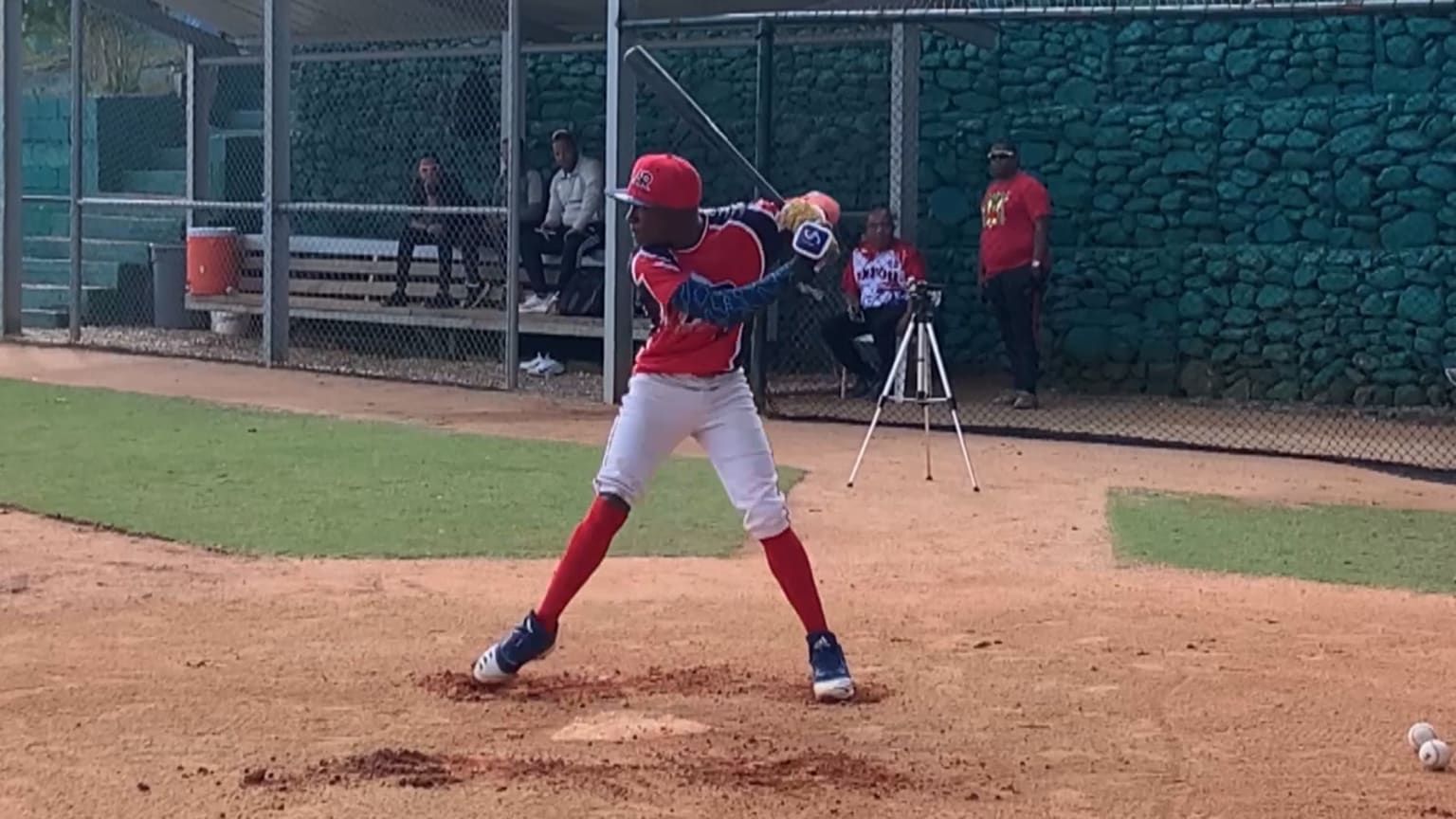 Yankees Lose Top International Free Agent Draftee to Mets