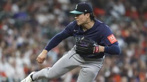 DEVELOPING: Mariners Ace Removed from start vs. Astros