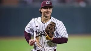 The Yankees draft SS Kaeden Kent in the Third Round of the 2025 MLB Draft