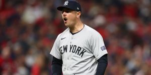 INSTANT REACTION: Yanks even the series against the Twins