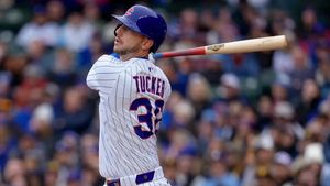 MLB Executives Predict Yanks to Land Prize Free Agent