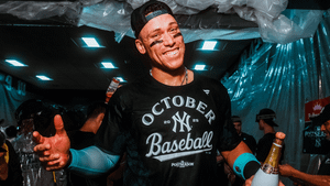 INSTANT REACTION: Yanks take the series over the White Sox, tie the Blue Jays atop the AL East