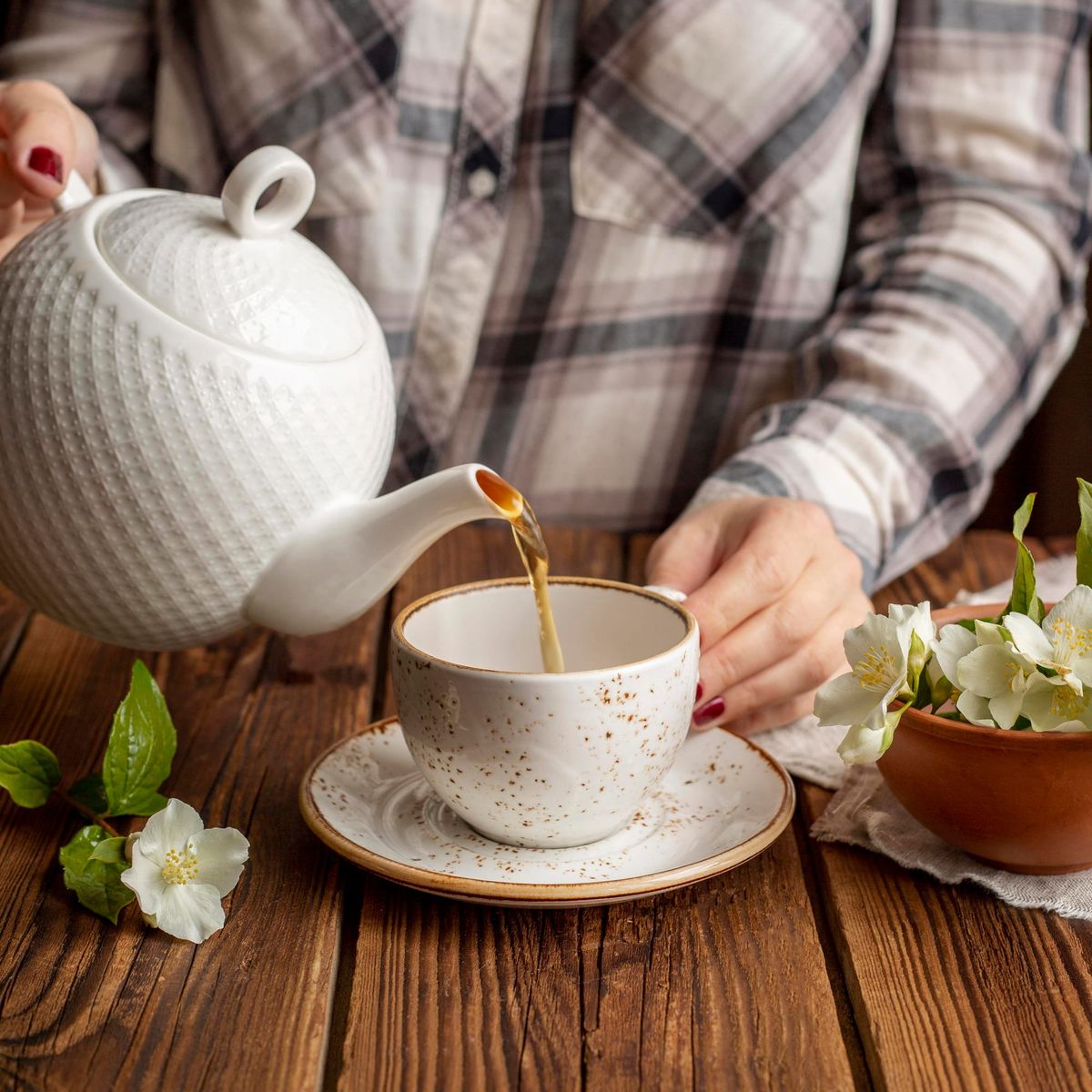 Toast, Tea and Dishes