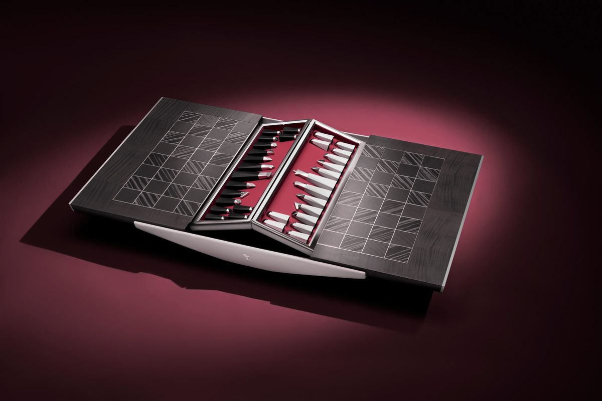 Rolls-Royce Chess Set