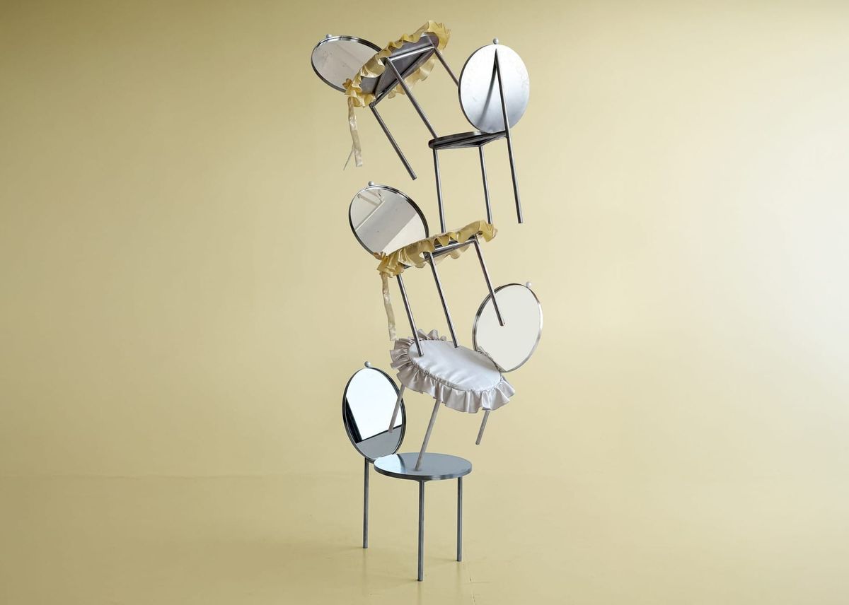 STUDIO SHOO | The Woman's Chair