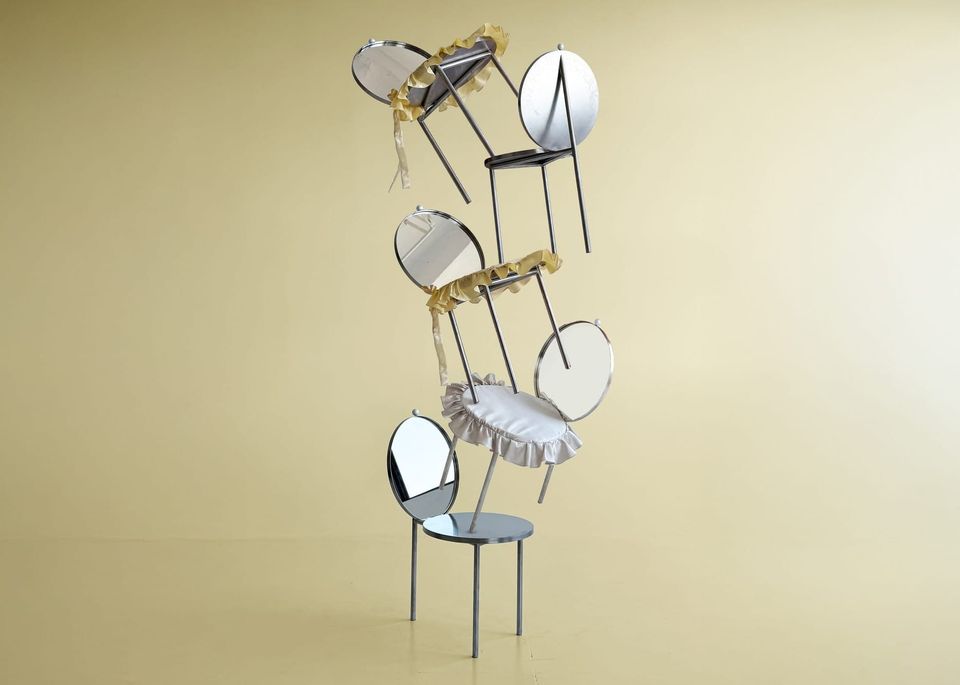 STUDIO SHOO | The Woman's Chair