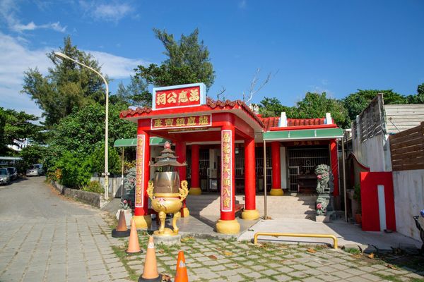 在《斯卡羅》首映前我們去了一趟八寶公主廟！