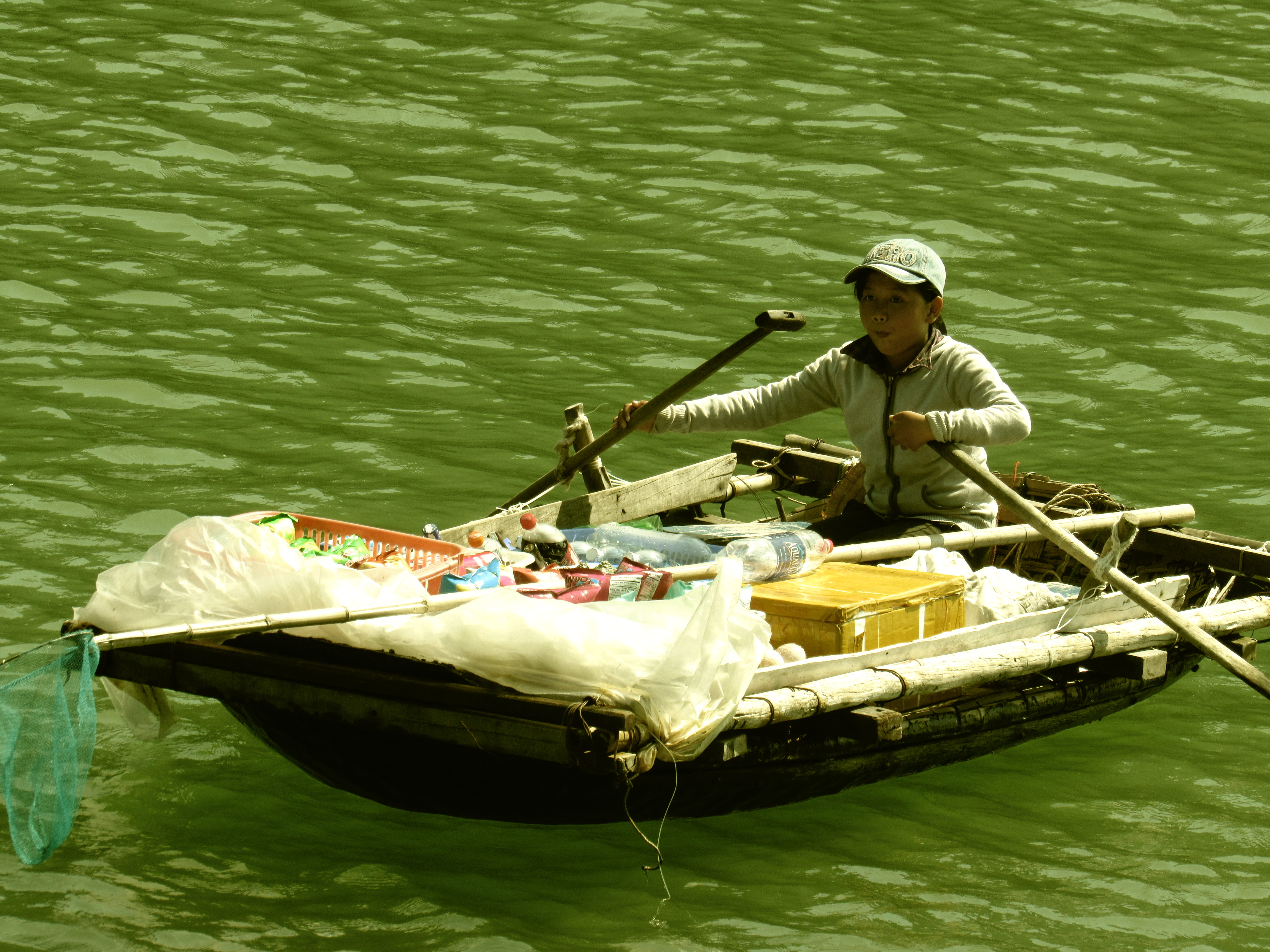 the lil' boat vendor