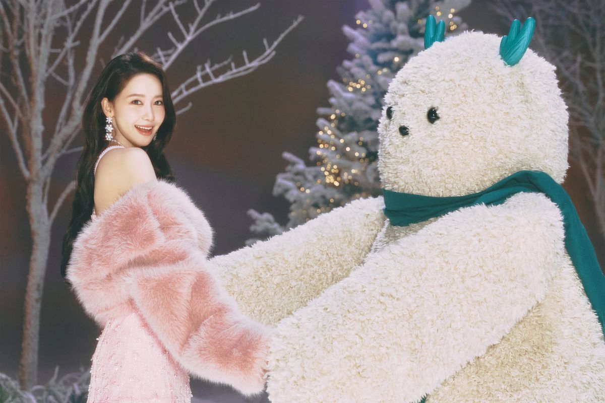 YOONA ‘Wish to Wish’ Single Release – December 2025