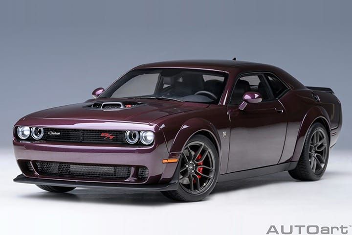 AUTOart 1:18 Dodge Challenger R/T Scat Pack Widebody (2022) - Hellraisin Purple - Review