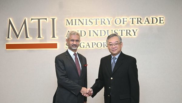 Jaishankar Explores Deeper India-Singapore Partnership