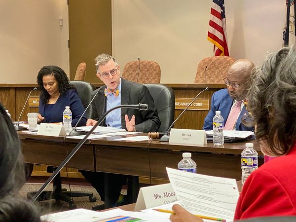 Roanoke Vice Mayor Cobb Files To Run For Mayor As Lea, White-Boyd Bow Out of Council Races