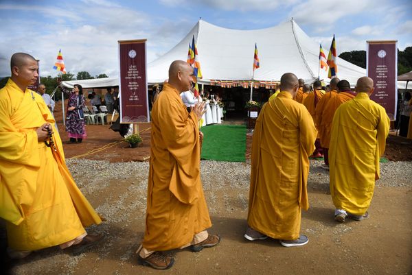 Roanoke Valley Buddhists' Goal Is New Temple: 'Many Trees Form a High Peak'