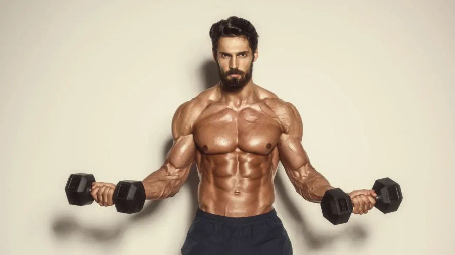 Personas musculosas muestran un envejecimiento cerebral más lento, según estudio