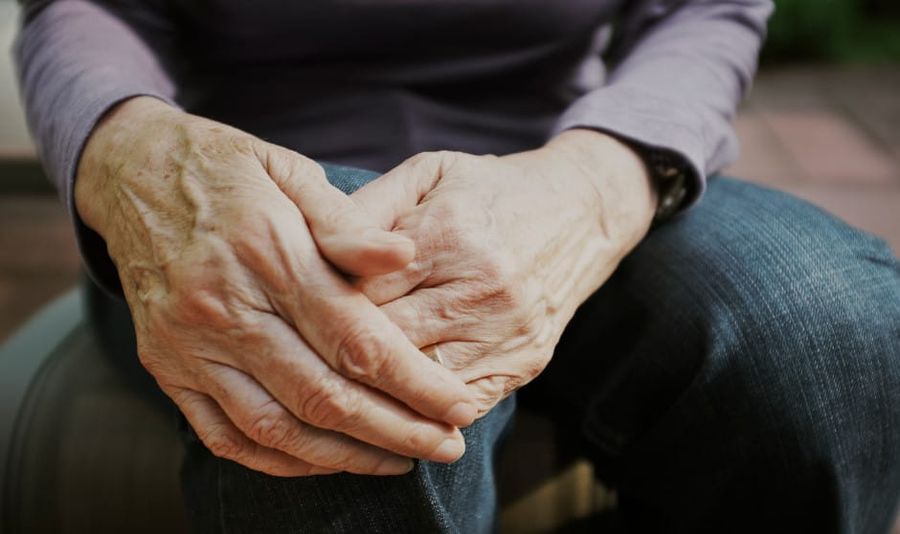 Japón lidera la revolución regenerativa con el primer tratamiento de células madre contra el Parkinson