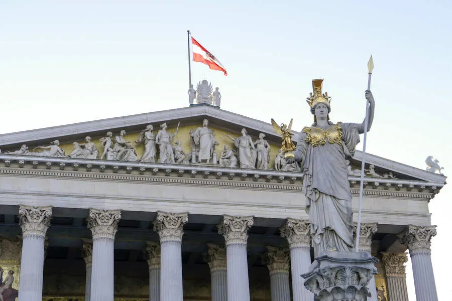Avusturya'da "demokrasi" kötüye gidiyor