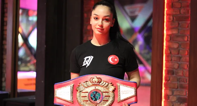 Avusturya Doğumlu Dilara Yücel, Dünya Şampiyonu