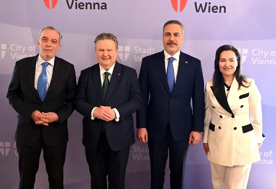Dışişleri Bakanı Fidan, Viyana Belediye Başkanı Ludwig ile görüştü