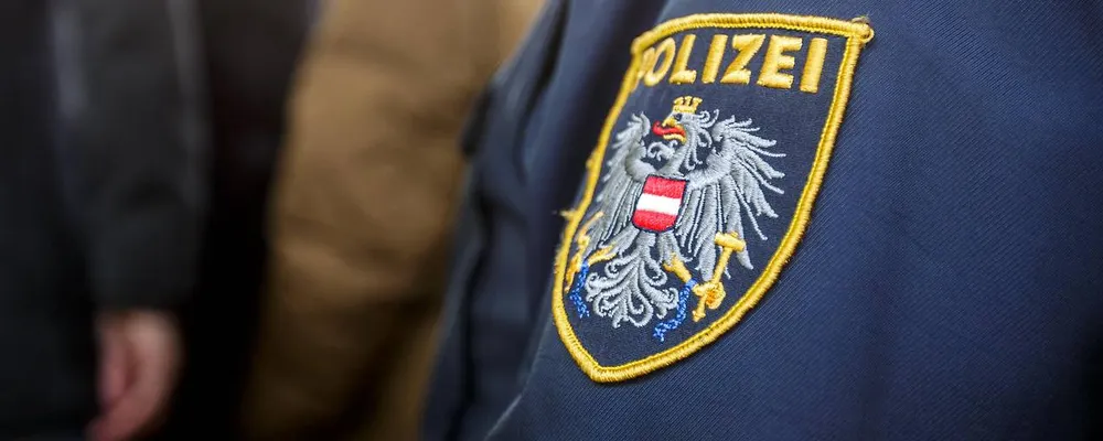 Avusturya’da IŞİD’e katılma şakası yapan iki kadın polis adayının ilişiği kesildi