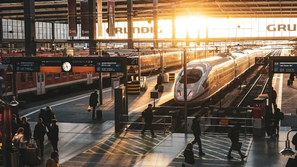 Almanya’da 5 bin 700 tren istasyonunda yeni dönem: Alkol içmek yasak