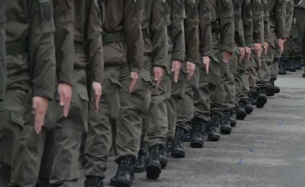 Avusturya'da Kışlada Vurulan Türk Kökenli Asker Hayatını Kaybetti