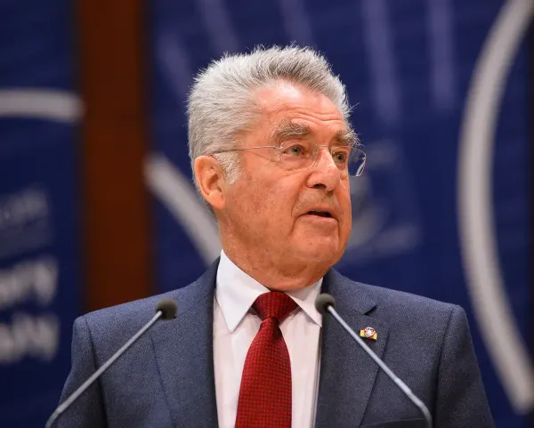 Fischer: Tarafsızlıktan vazgeçmek büyük bir stratejik hata olur
