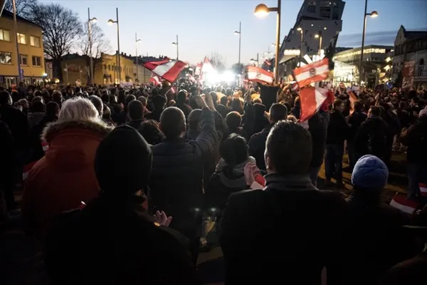 Nazi propagandası nedeniyle mahkum edilen kişi FPÖ’den aday gösterildi