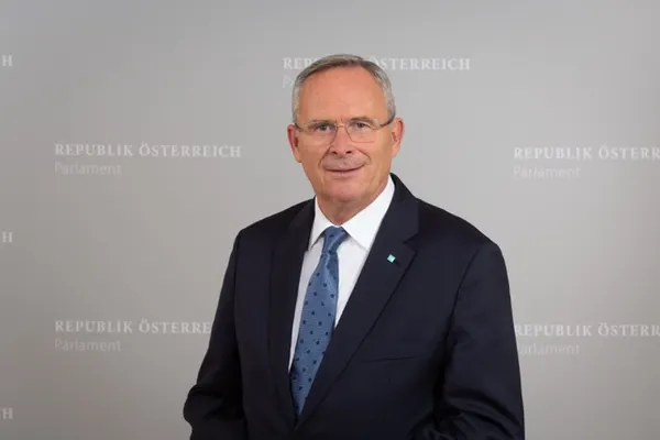 ÖVP Viyana Başkanı Mahrer istifa etti