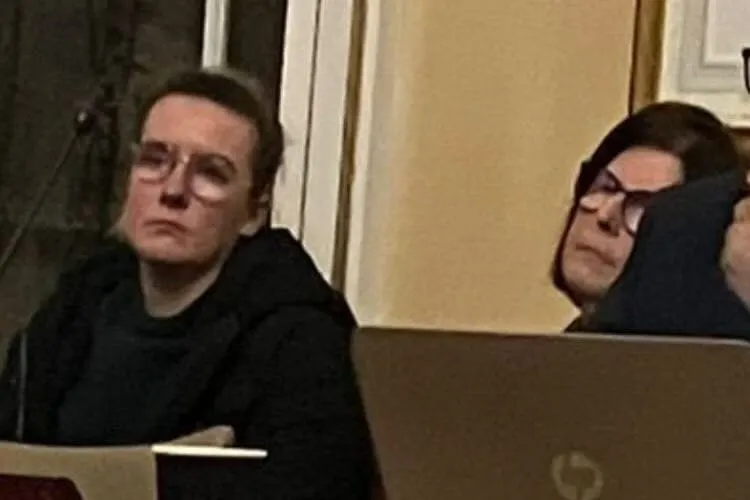 Colette Goulding dodges the sack