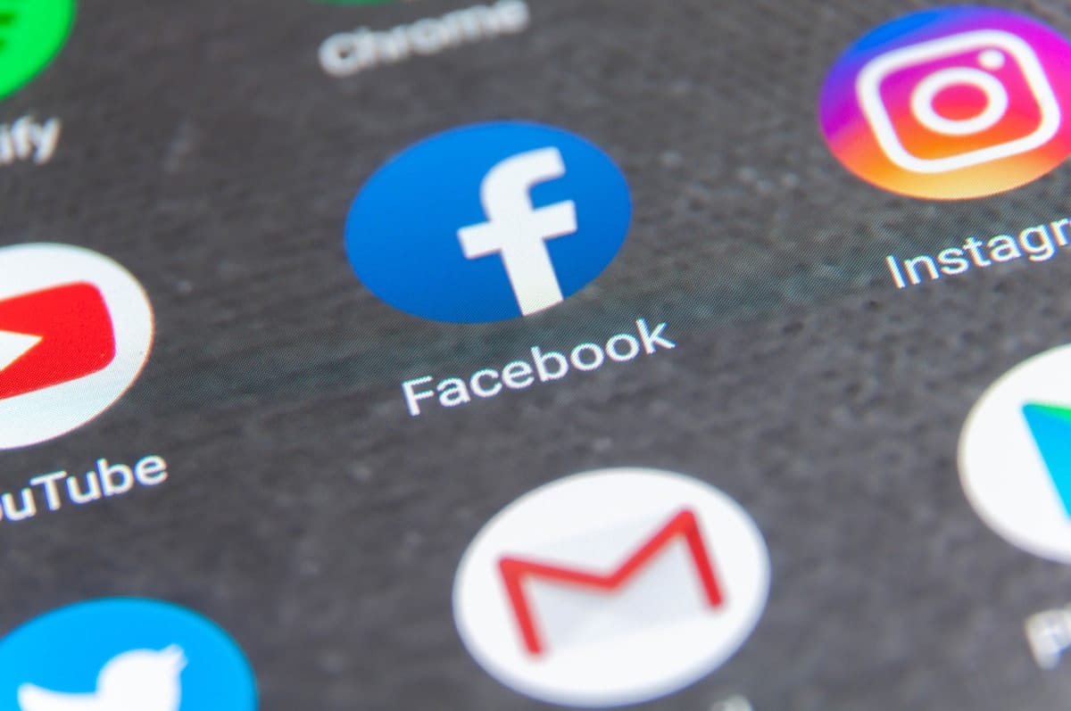 Saving journalism by holding Facebook and Google to account