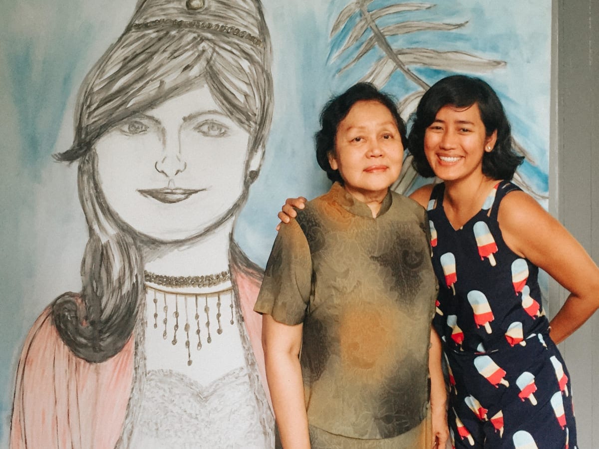 Picture of Dr Thinn Thinn Khine with her late mother, Julia.