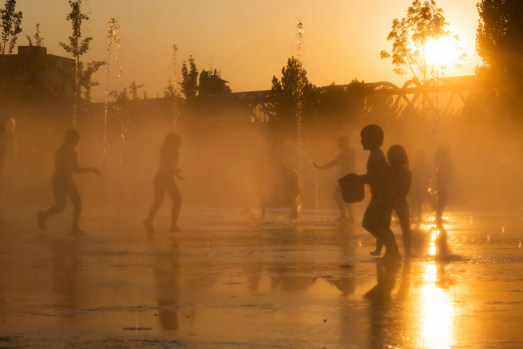 Humidity, heat, and harm: Global review exposes the rising health risks