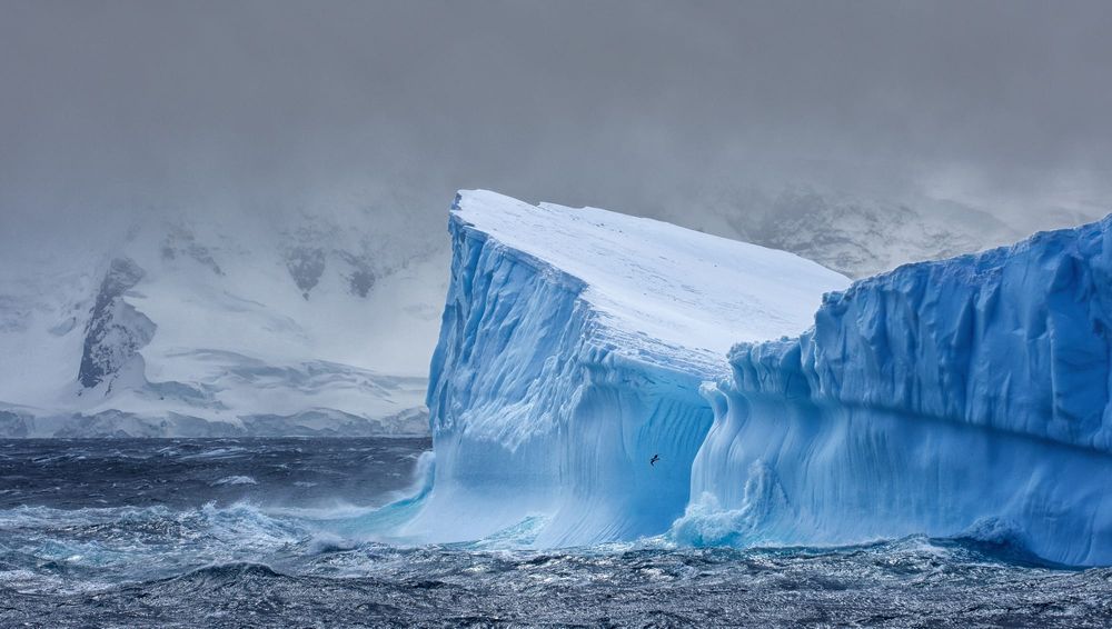 High-tech plans to save polar ice will fail, new research finds post image