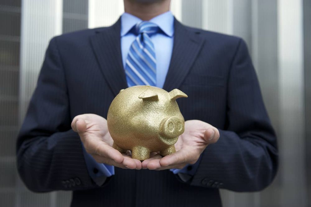 Growth at what cost? How CEOs of Australian banks are incentivised to take risk post image