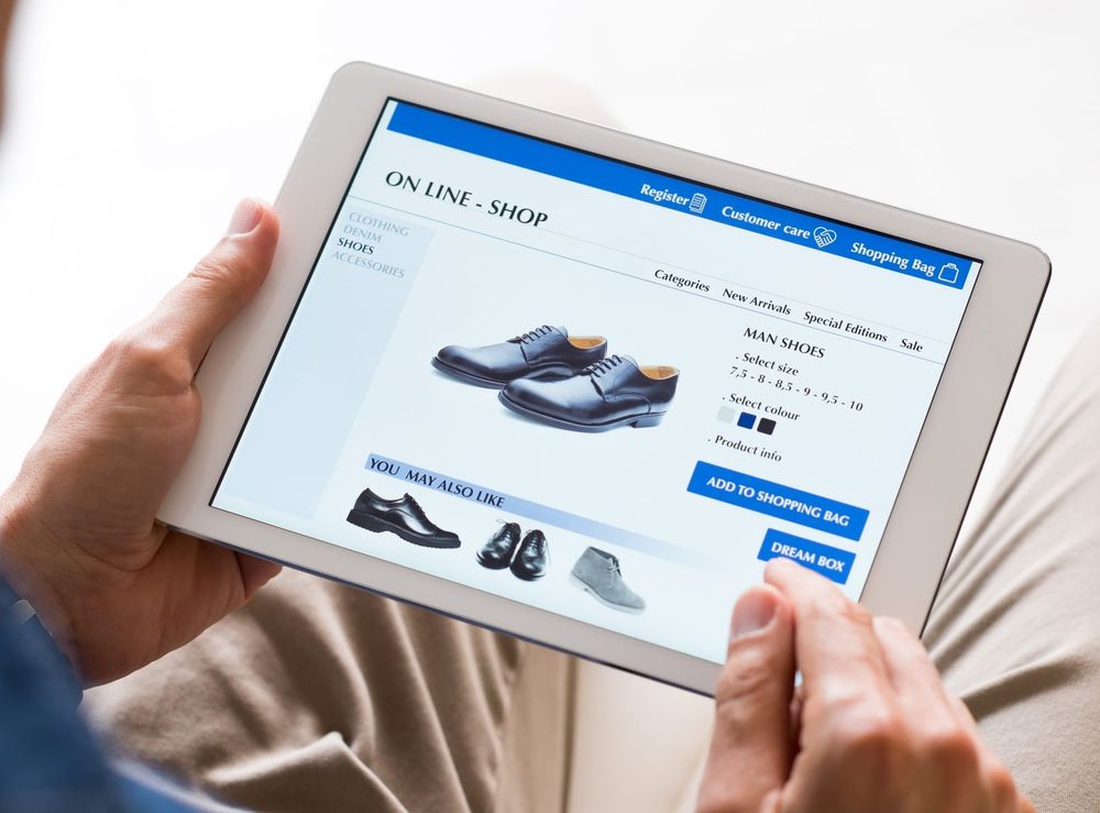 The online sales tactics marketers use to make you buy post image