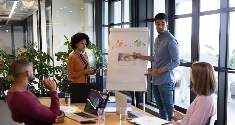 Don’t try to be different and other new business presentation tips