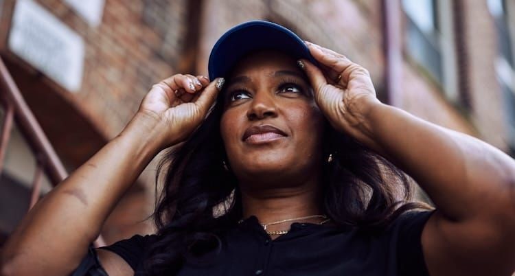 “Best Crew” features makeup stylist Jasmen Davis