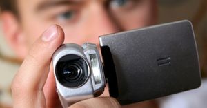 Low-Cost Viral Videos Replacing Pricey Political Ads, Reports NY Times