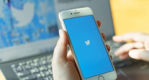 Musk suspends several journalists from Twitter