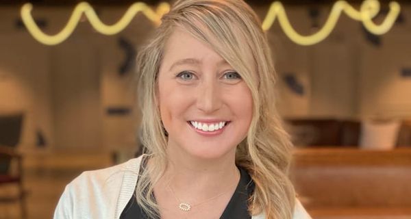 Liz Sakellarides Joins MDB Communications’ Account Management Team