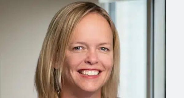 M&T Bank names Sarah Knakmuhs its Chief Communications Officer