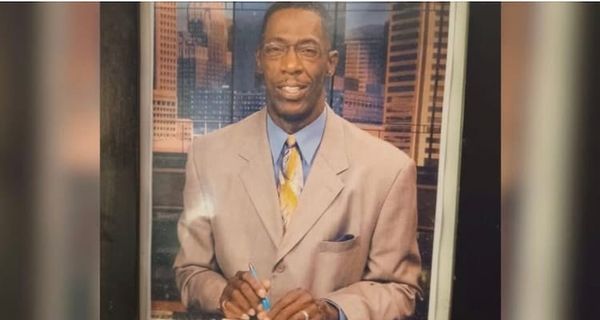 Stan Saunders, former Baltimore TV reporter and sports anchor, dies at 72