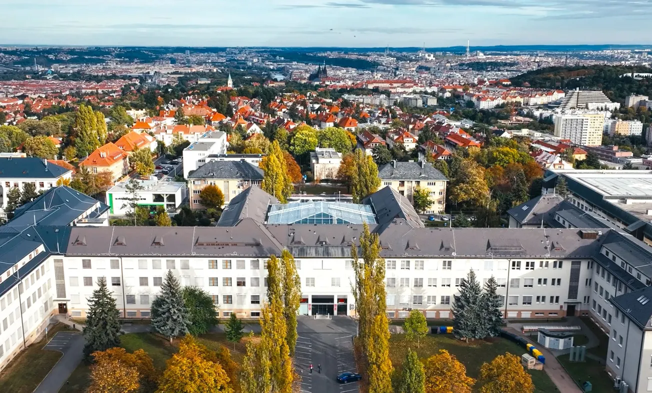 Dusno v ÚVN. Končící náměstek mluví o korupci a klientelismu