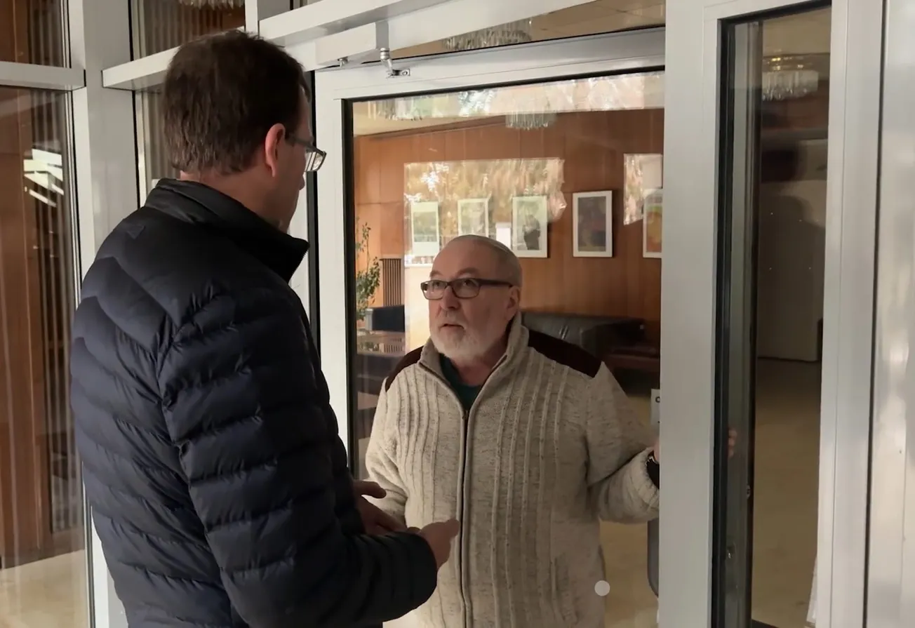 Kremelská propaganda v Praze a dům, kam se nedostanete