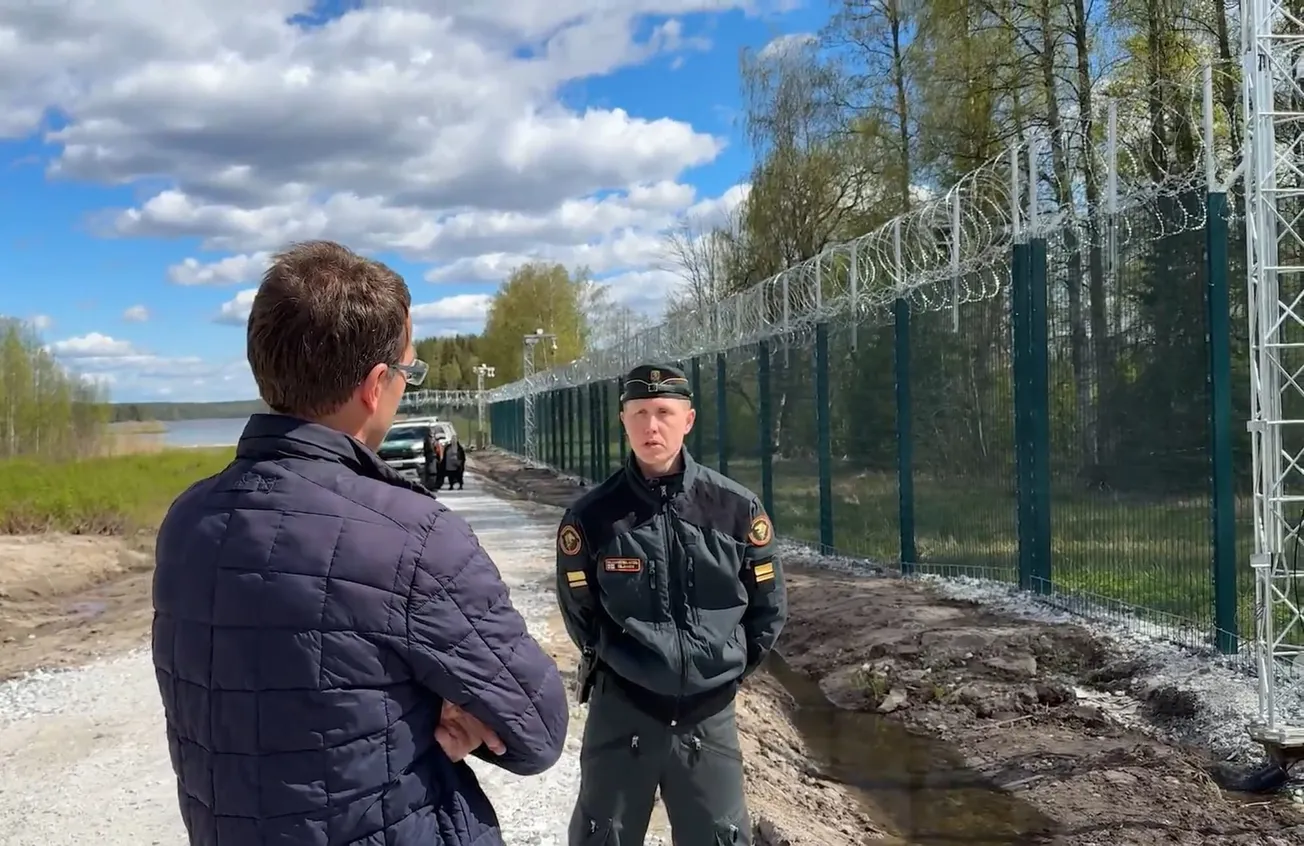 Jsme na ostře střežené hranici, kterou testují Rusové
